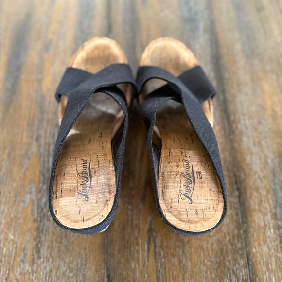 Lucky Brand Women’s Black Wedge Sandals Size 9.5 - Picture 6 of 10